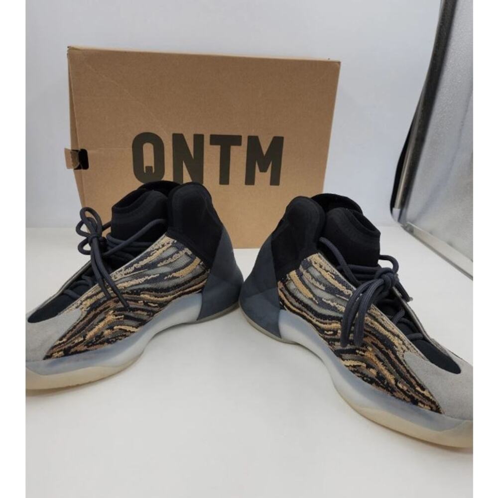 ADIDAS YEEZY QNTM Amber Tint GX1331 Mens Basketball Sneakers Size 9.5 Like New - Picture 2 of 14